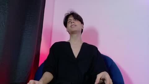 Snapshot of lui_x_dust chatting on May 2026 03:15:01 AM Lui online show from May 2026 03:15:01 AM