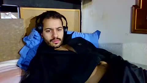 Snapshot of luigi281996 chatting on January 2025 02:19:01 PM luigi281996 online show from January 2025 02:19:01 PM