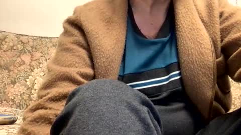 Luis online show from November 2025 09:47:01 PM