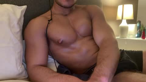 Snapshot of luis763413 chatting on April 2026 12:00:01 AM luis763413 online show from April 2026 12:00:01 AM