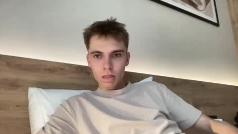 Luis online show from November 2025 08:36:02 AM