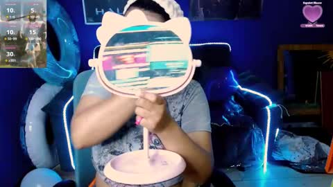 Snapshot of luisa_bunny chatting on January 2025 03:11:01 AM luisa_bunny online show from January 2025 03:11:01 AM