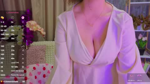Luisa Rosee online show from May 2026 07:22:01 PM