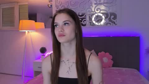 LuisaClover online show from March 2026 07:13:02 PM