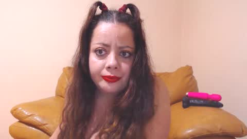 Cassie online show from November 2025 06:40:02 PM