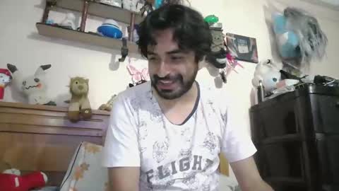 luismiastarot online show from November 2025 02:12:01 AM