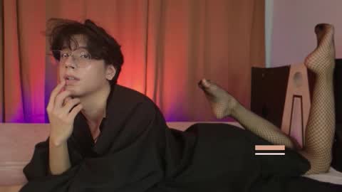 luixdust1 online show from December 2025 03:22:02 AM