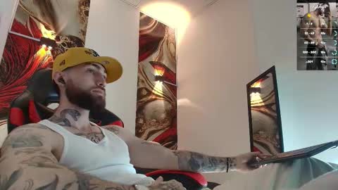 Snapshot of luke_davis01 chatting on February 2026 01:05:02 PM LUKE online show from February 2026 01:05:02 PM