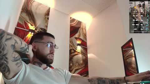 Snapshot of luke_davis01 chatting on February 2026 01:08:02 PM LUKE online show from February 2026 01:08:02 PM