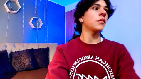 Snapshot of luke_howland chatting on January 2025 08:14:01 PM Luke online show from January 2025 08:14:01 PM