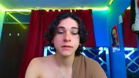 Snapshot of luke_howland chatting on March 2025 09:32:02 PM Luke online show from March 2025 09:32:02 PM