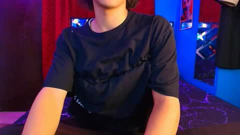 Snapshot of luke_howland chatting on March 2025 09:59:01 PM Luke online show from March 2025 09:59:01 PM