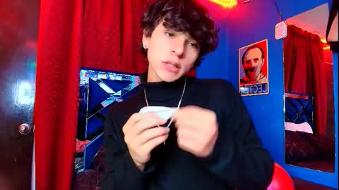 Snapshot of luke_howland chatting on January 2026 02:04:02 AM Luke online show from January 2026 02:04:02 AM