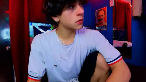 Snapshot of luke_howland chatting on January 2026 02:05:01 AM Luke online show from January 2026 02:05:01 AM