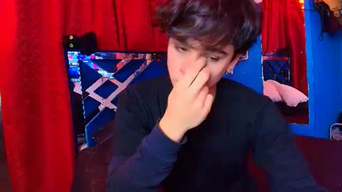 Snapshot of luke_howland chatting on July 2026 02:22:01 AM Luke online show from July 2026 02:22:01 AM