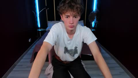 Snapshot of luke_sweet chatting on November 2025 08:47:02 AM Luke online show from November 2025 08:47:02 AM