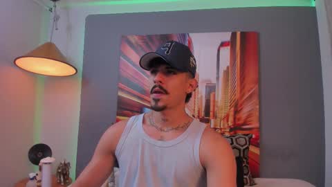 Snapshot of lukeetaylor_ chatting on December 2025 11:15:02 AM Luke Taylor online show from December 2025 11:15:02 AM