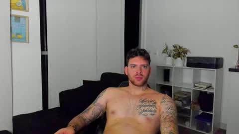 Snapshot of lukeglanton17 chatting on October 2025 12:30:02 AM Luke online show from October 2025 12:30:02 AM