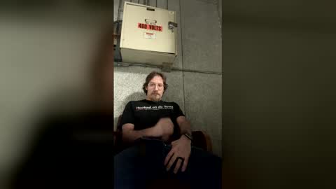 lukekibbe27 online show from January 2026 12:05:02 AM