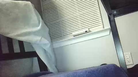 Snapshot of lukesky222 chatting on November 2025 04:02:02 AM Luke online show from November 2025 04:02:02 AM