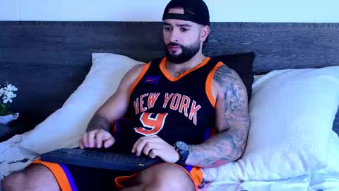 Lukhas f4f online show from October 2025 05:35:02 PM