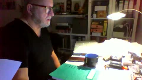 luley58 online show from December 2025 06:30:02 AM