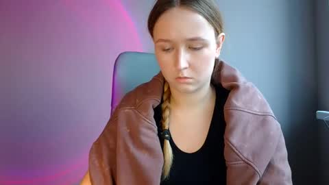 Lulu Baby18 online show from December 2025 12:34:02 PM