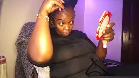 lulu_sparks1 online show from October 2025 06:05:01 AM