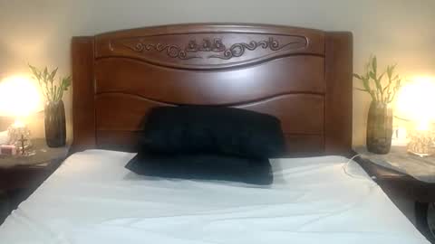 lulu_wild online show from November 2025 10:59:02 AM