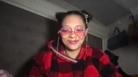 Snapshot of luluvalenttine chatting on December 2025 12:10:01 PM LuLu Valenttine Hot Sexy HawaiianCape Verde online show from December 2025 12:10:01 PM