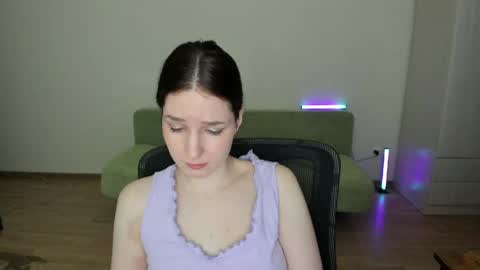 Snapshot of lumina_dark chatting on April 2026 01:28:01 PM Lumi online show from April 2026 01:28:01 PM