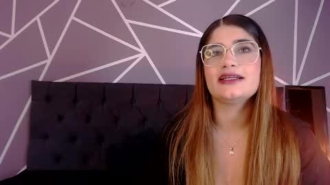 luna1126 online show from March 2026 11:47:01 AM