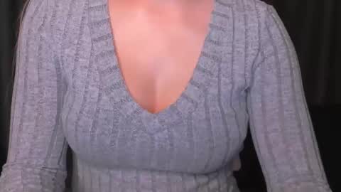 luna1vibe online show from December 2025 04:18:02 AM