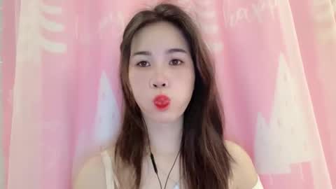 Luna online show from April 2026 06:57:01 PM