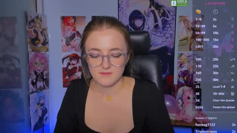 luna_berryy online show from January 2025 11:40:01 PM