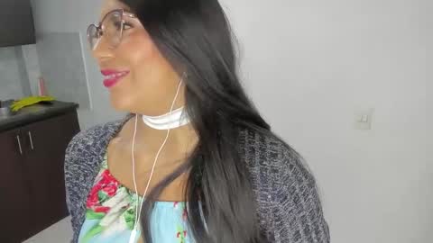 Snapshot of luna_dumont chatting on March 2026 11:04:02 AM luna online show from March 2026 11:04:02 AM