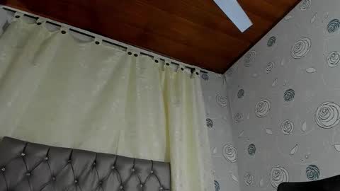 Luna Eva online show from January 2025 06:09:02 PM