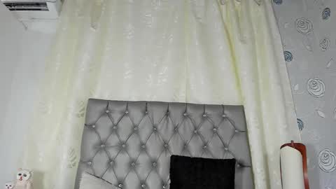 Luna Eva online show from January 2025 06:36:02 PM