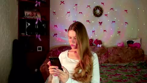 luna_evan online show from March 2026 09:13:01 AM