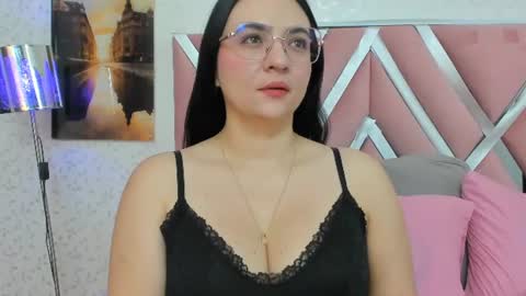 luna_ferrer1 online show from July 2026 12:02:02 PM