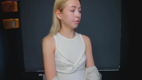 Elizabeth online show from January 2026 07:02:02 AM