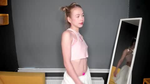 Elizabeth online show from February 2026 09:54:01 AM