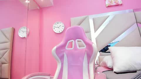 luna_hix online show from May 2026 03:44:02 AM