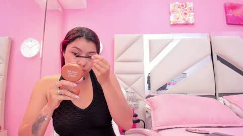 luna_hix online show from May 2026 03:02:02 AM