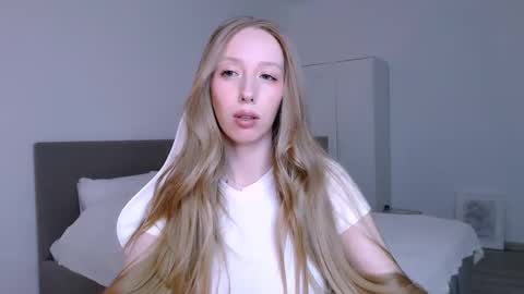 Luna online show from February 2026 09:00:01 PM