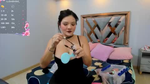 Snapshot of luna_johansson chatting on October 2025 12:13:02 PM Luna  online show from October 2025 12:13:02 PM