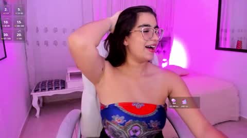 Snapshot of luna_jonnes1 chatting on February 2026 02:43:01 AM Luna online show from February 2026 02:43:01 AM