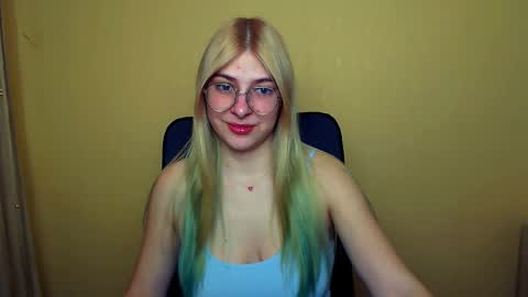 Luna online show from January 2025 11:25:01 AM