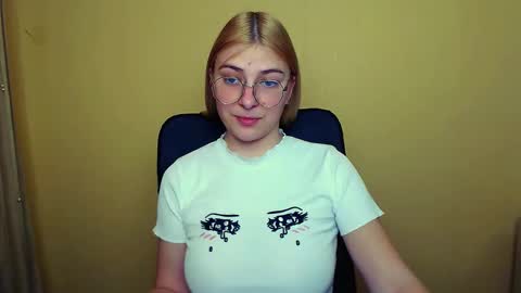 Luna online show from January 2025 11:22:02 AM