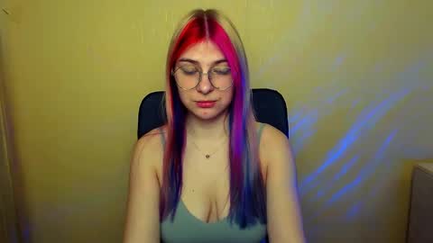 Luna online show from February 2025 08:44:01 AM